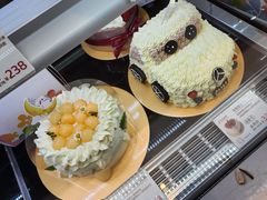 -花花卷卷·鲜食蛋糕(静安久光百货店)