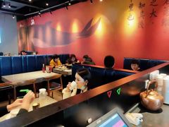 大堂-里岛烤鱼(东港凯虹广场店)