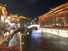 -阿婆情腊排骨火锅(金虹路店)