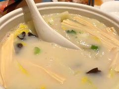 无油鱼汤腐竹煮时蔬-大树餐厅(益田假日店)