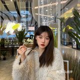 口感是咸甜的里面还有核桃特别好吃