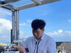 -瑰丽酒店·海吧·天际下午茶·现场DJ·天台酒吧