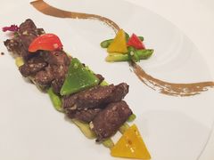 露笋玉葱澳洲和牛-宝丽轩中餐厅BAOLIXUAN