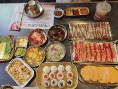 -草家酱蟹炭火烤肉店(珲春南路二店)