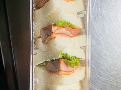 -红宝石·鲜奶小方·海派西点房(金杨店)
