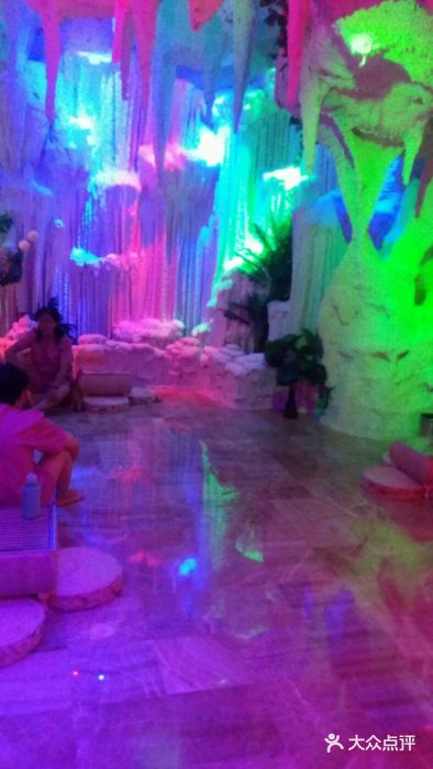 水晶之星洗浴温泉汗蒸图片