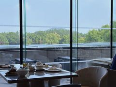 -上海佘山世茂艾美酒店