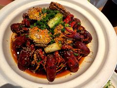 -肥肥虾庄·金牌油焖大虾(沙湖店)