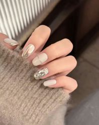 -晨·艺美甲美睫