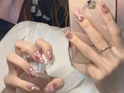 -悦指间美甲美睫