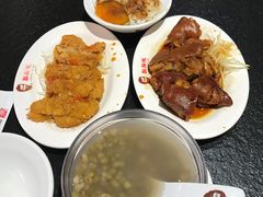 -胡须张鲁肉饭(美食文化馆店)