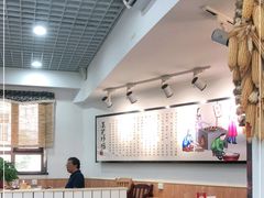 大堂-八两八金·莱芜特色炒鸡(市南漳浦路店)