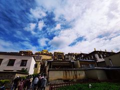 -噶丹松赞林寺