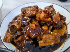 -胡子饮食店