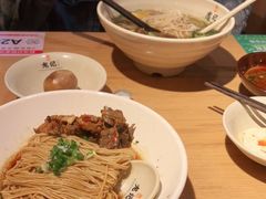 -龙记桂林米粉(财满街店)