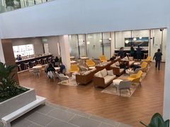 -上海宝宁宝马4S店