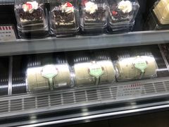 -红宝石·鲜奶小方·海派西点房(南丹店)