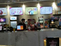 -英皇UA电影城(虹桥天地店)