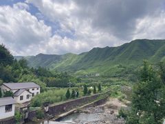 -安吉龙王山峡谷漂流