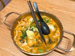 -刀小蛮半只鸡过桥米线(新奥购物中心店)