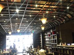 -钟书阁(松江泰晤士小镇店)