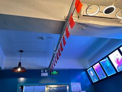-荒岛实景沉浸密室(江汉路1店)
