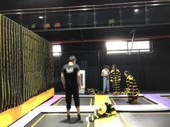 -嘿哟动霸CHUA·新潮玩运动娱乐中心·蹦床滑冰团建乐园