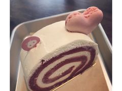 红丝绒蛋糕-WHEN PIGS FLY当猪飞