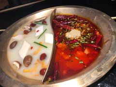 牛腩锅底-九鼎轩火锅大排挡