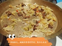 酸菜炒羊肉-丝路金桃·新疆菜(徐汇店)