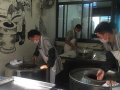 -桥里桥烧饼铺