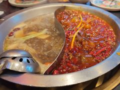 -沸炉重庆老火锅(军事博物馆店)