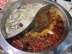 鲜斑鱼汤锅底-京门活鱼馆·鱼火锅(百子湾（原红庙）店)