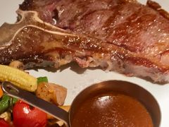 干式熟成T骨牛排-West10 西拾·西餐厅·创意菜(未来科技城店)