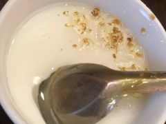 自制杏仁豆腐-姚记炒肝店(簋街店)