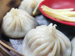 蟹黄汤包-食惠里小笼包面馆(越秀店)