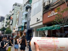 -Bánh Mì Huynh Hoa