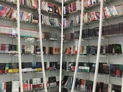 -钟书阁(松江泰晤士小镇店)