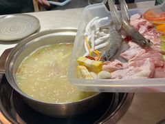 -喃喃椰·糟粕醋·椰子鸡火锅(七堡花园店)