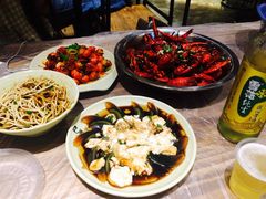 -巴厘龙虾·榜首油焖大虾(音乐学院·沿江酒馆店)