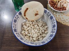 -一间楼牛羊肉泡馍馆(东一路店)