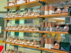 -Laderach 莱德拉(上海环贸iapm店)