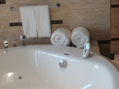 -青岛海尔洲际酒店