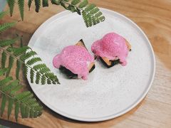 粉粉的班尼迪克蛋-CHILLAX轻乐时(侨建·Hi City店)