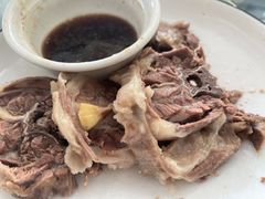 手抓羊脖-老毛手抓·盐池滩羊非遗手抓(宁夏总店)