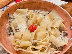 黑菌奶油蘑菇宽面-I HOLIC艾豪丽披萨(KKone店)