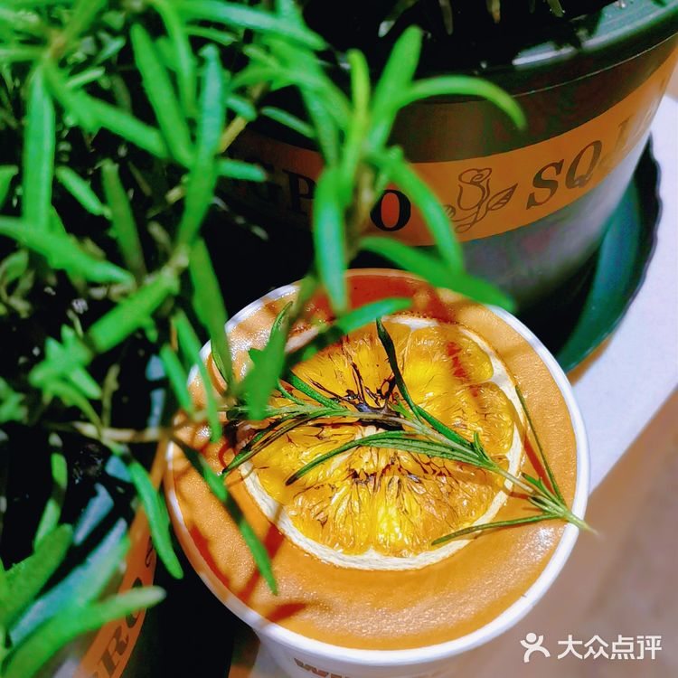 杭州首家柿子咖啡🍅好喝si了😭快去喝‼️