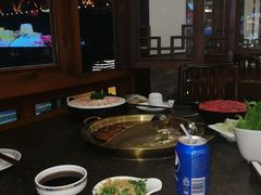 -小天鹅火锅·一线江景洪鼎旗舰店(洪崖洞店)