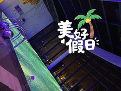 -上海滴水湖皇冠假日酒店