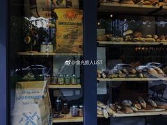 面包甜点陈列柜-面包谷Grains n' Beans(九号公馆店)